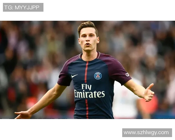 带黑框眼镜的足球明星们如何在赛场上展现独特魅力与风采