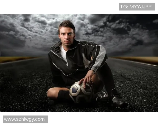 足球明星与帅气女生的完美壁纸搭配尽显青春活力与时尚魅力